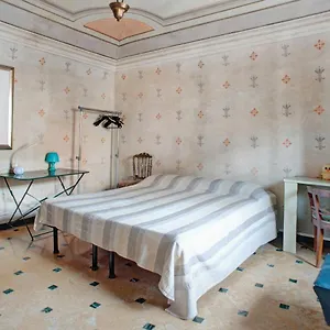 https://casa-alighieri-2.hotelitalianriviera.com