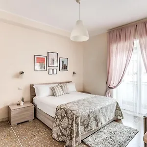 https://rdd-house.it-romehotels.com